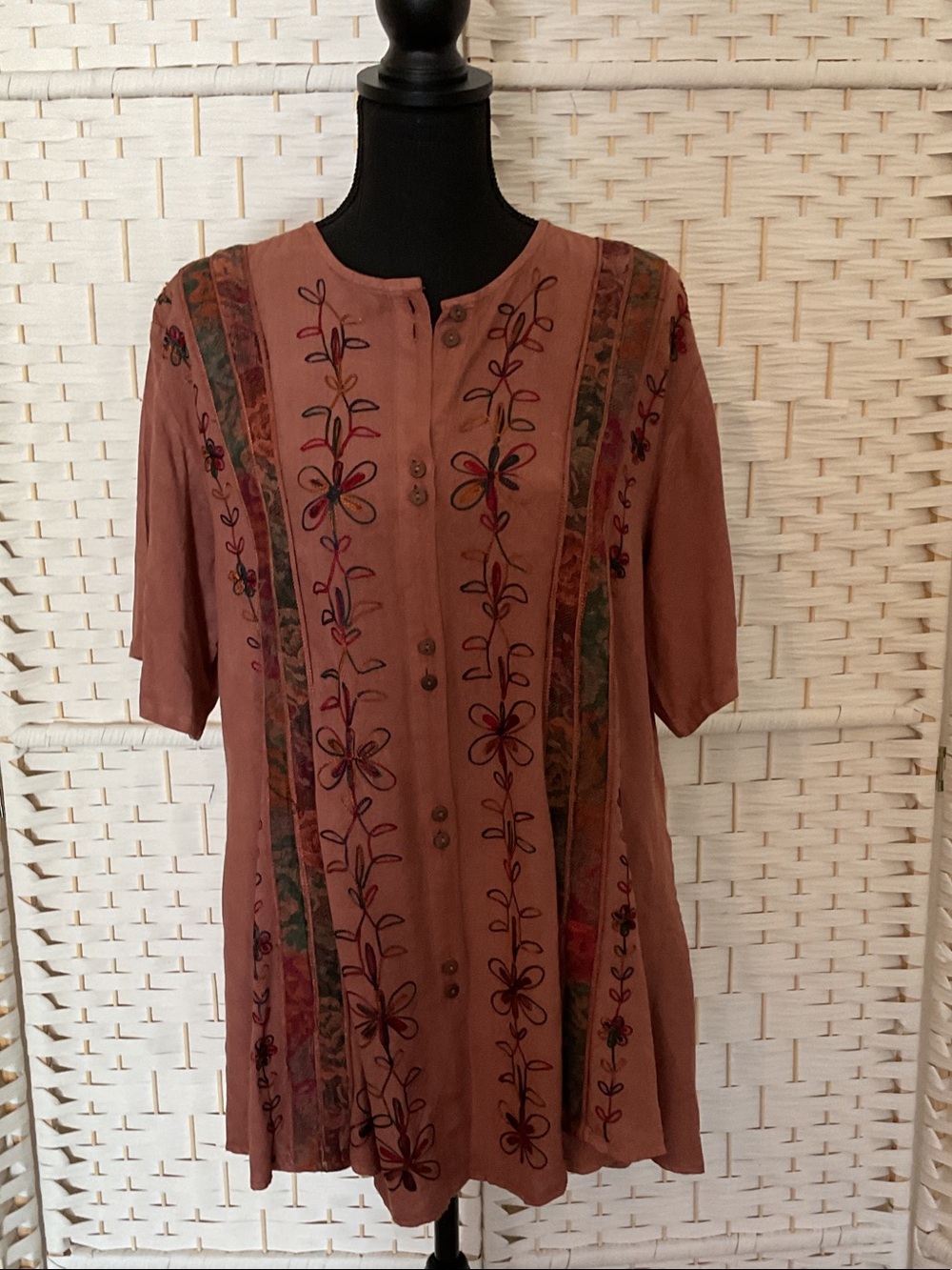 Embroidered Dusty Rose Tunic Top with Button Front